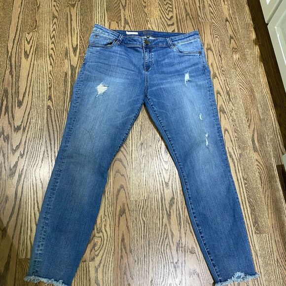 KUT from the Kloth Connie Distressed Jeans - Picture 1 of 2